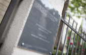 Dr. Christian Dinse ( Holbeinstraße 1 )